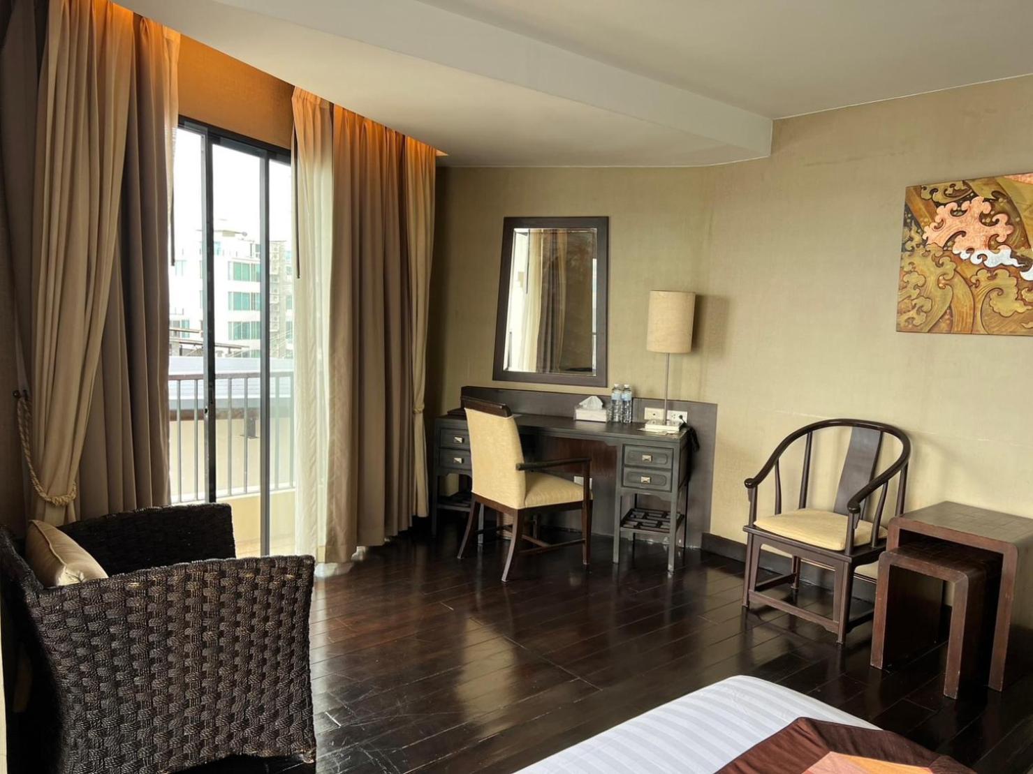 Garden Cliff Resort And Spa Pattaya Exterior foto