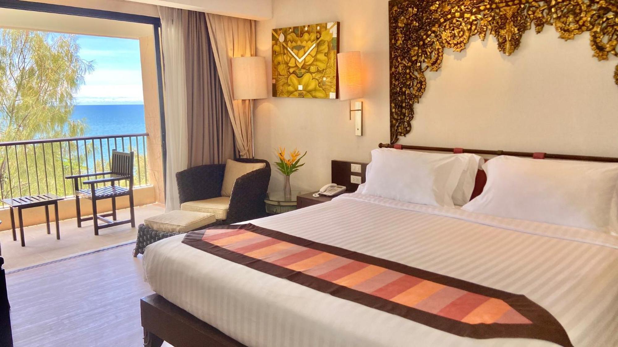 Garden Cliff Resort And Spa Pattaya Exterior foto